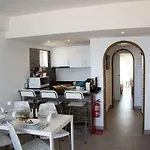 Amazing Panoramic View In Caparica Lägenhet *