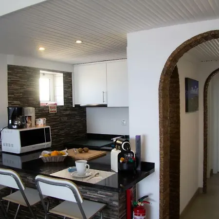 Amazing Panoramic View In Caparica Apartment